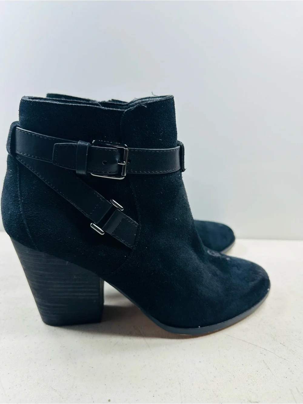 Cole Haan Minna Women's black suede ankle booties sz. 9.5 B